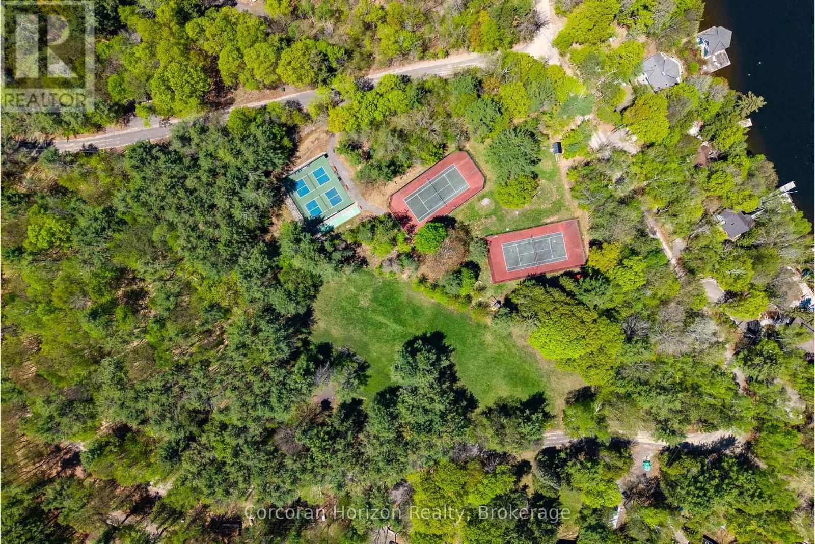 1054 FAIR-LEE PARK ROAD