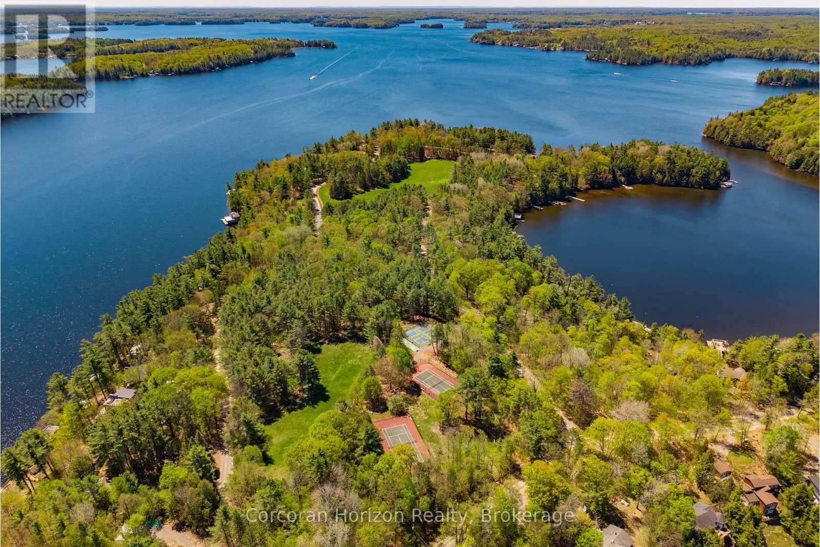 1054 FAIR-LEE PARK ROAD