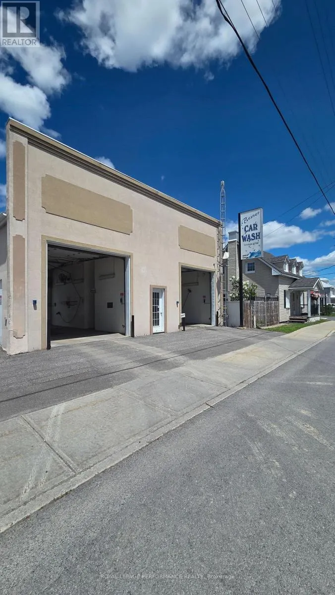 206 ST PHILIPPE STREET