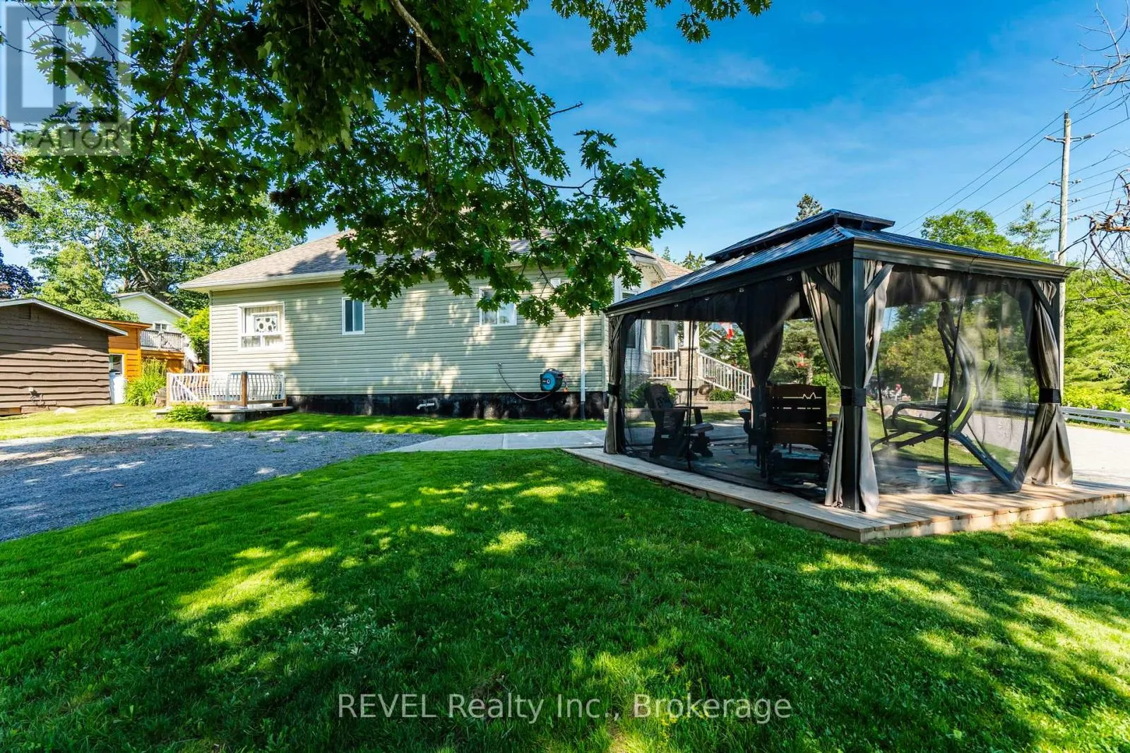 1006 RIVER STREET