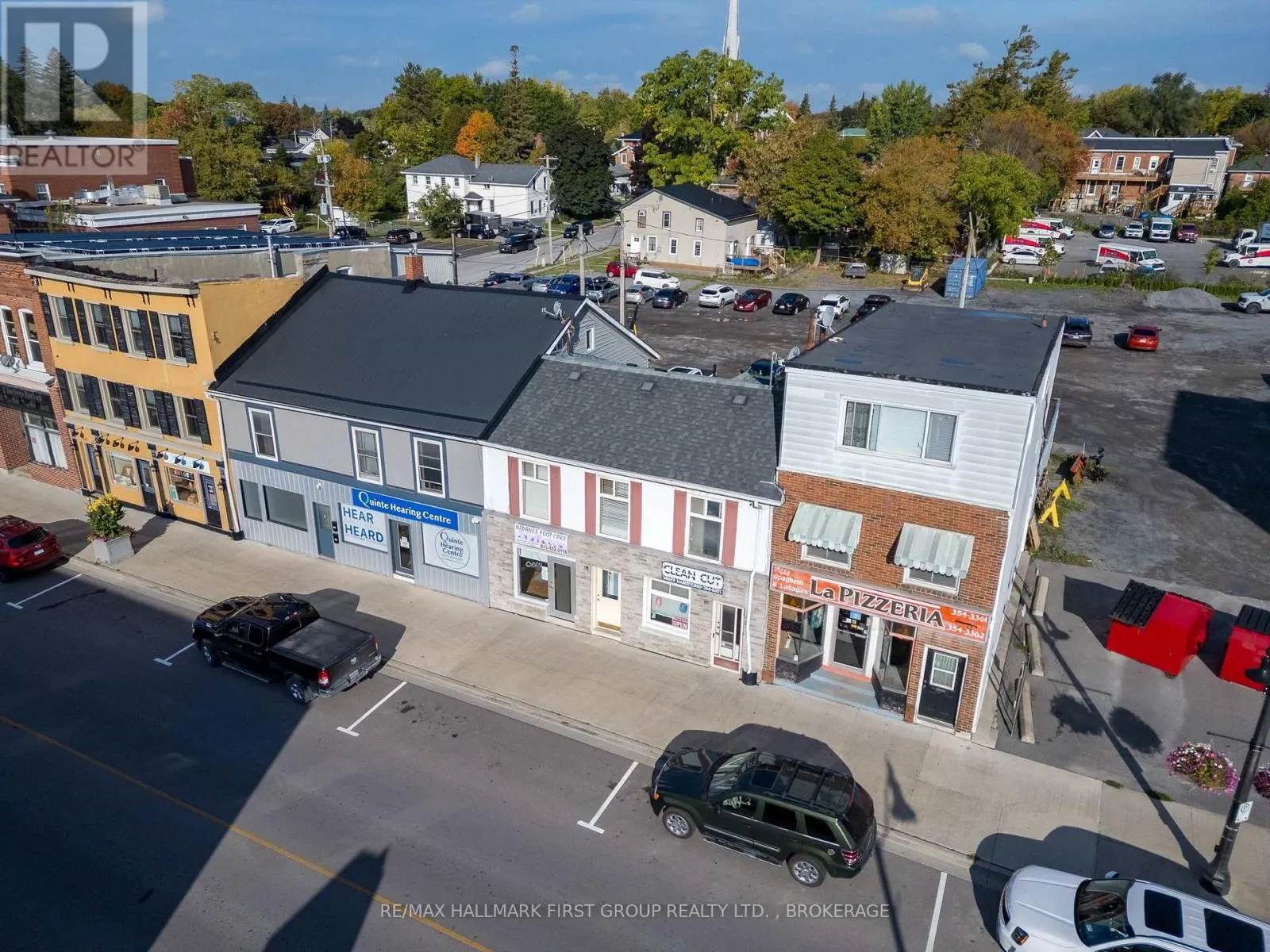 19/21 DUNDAS STREET W