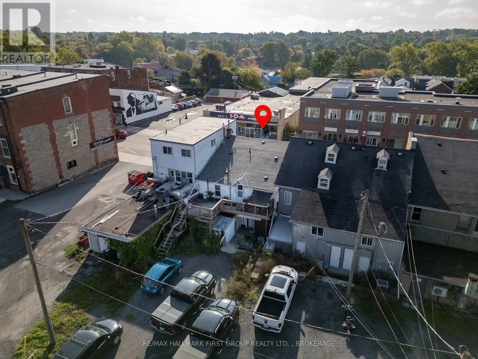 19/21 DUNDAS STREET W