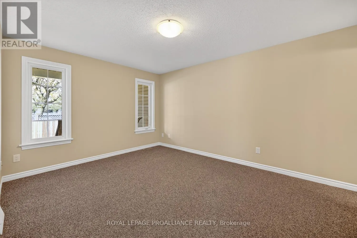 157 STEACY GARDENS E