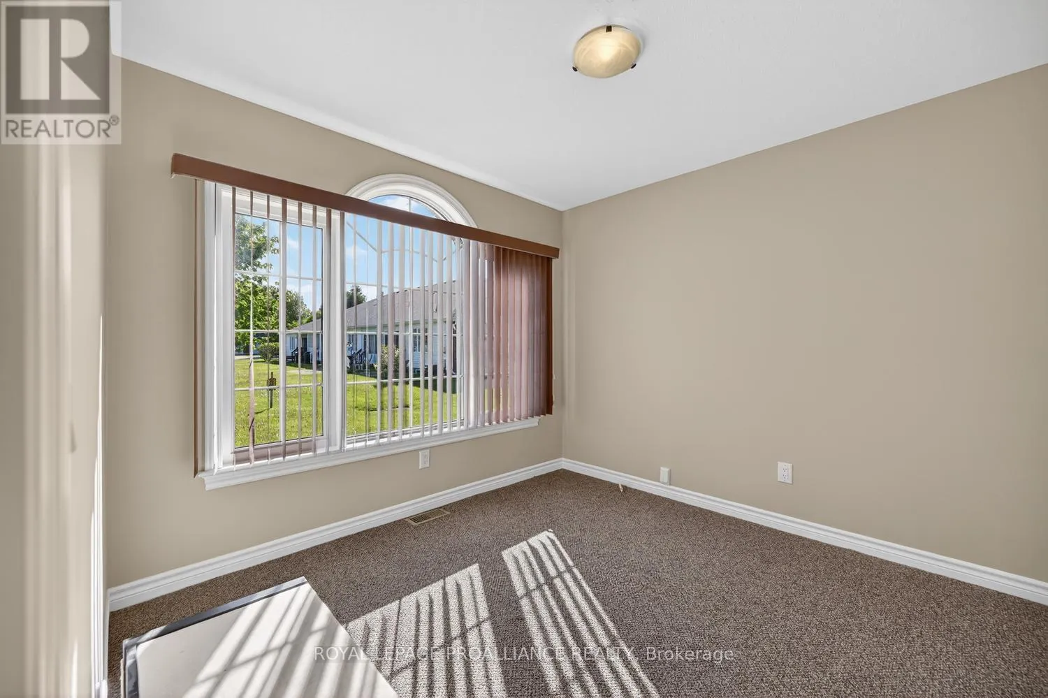 157 STEACY GARDENS E