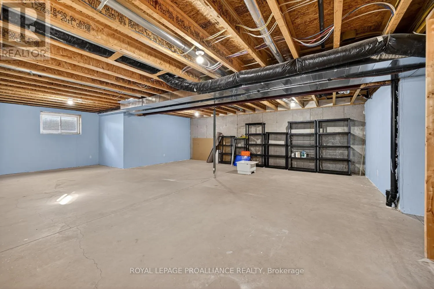 157 STEACY GARDENS E