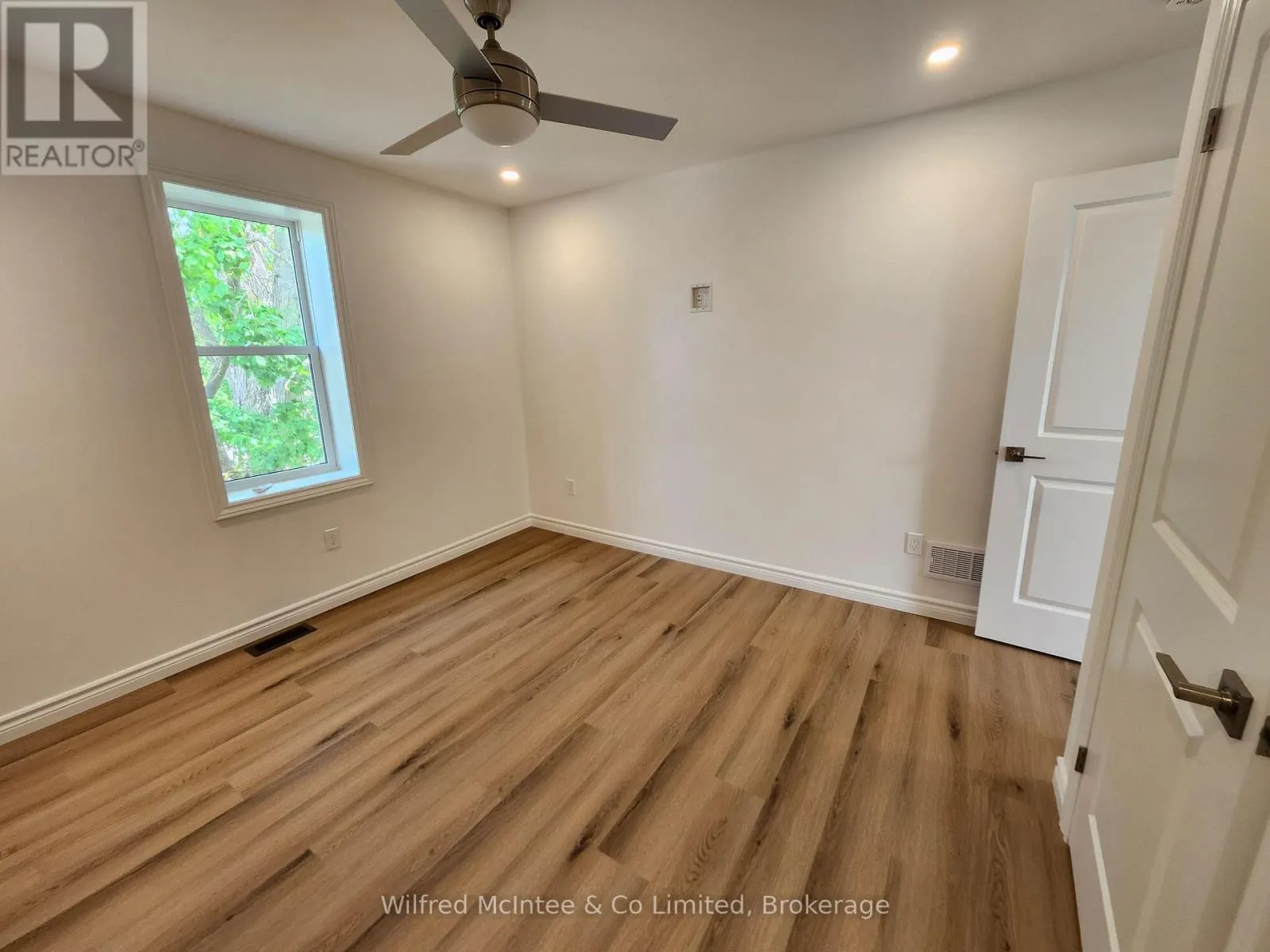 471 9TH STREET