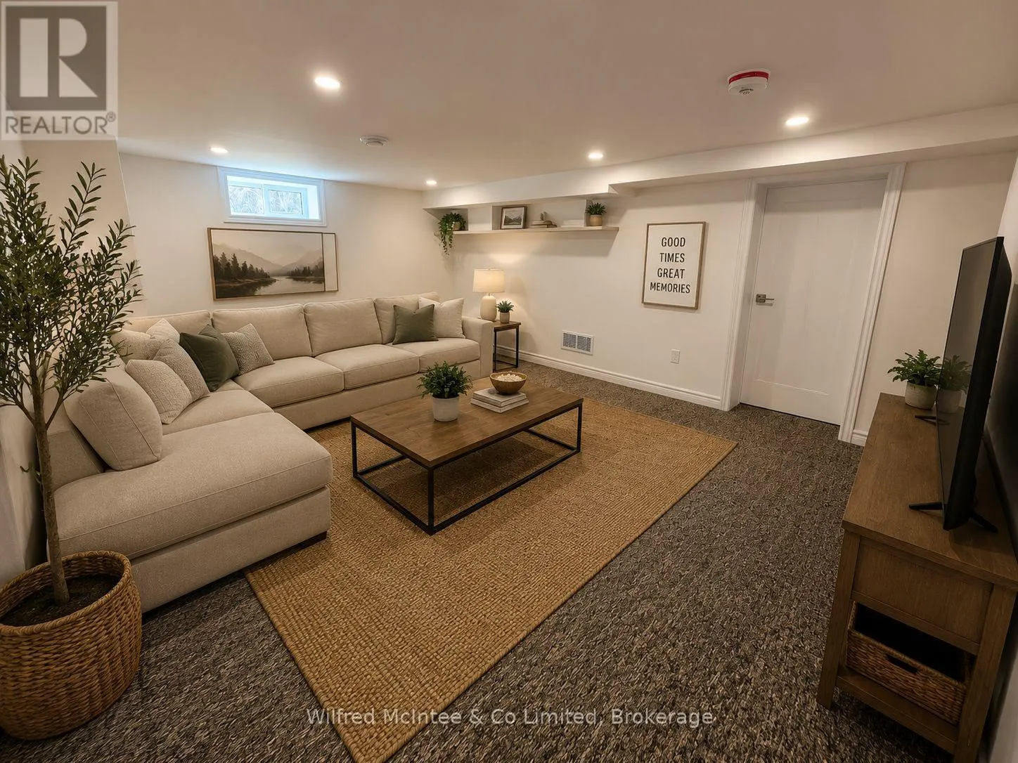 471 9TH STREET