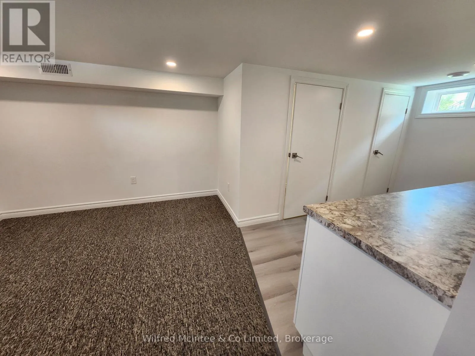 471 9TH STREET