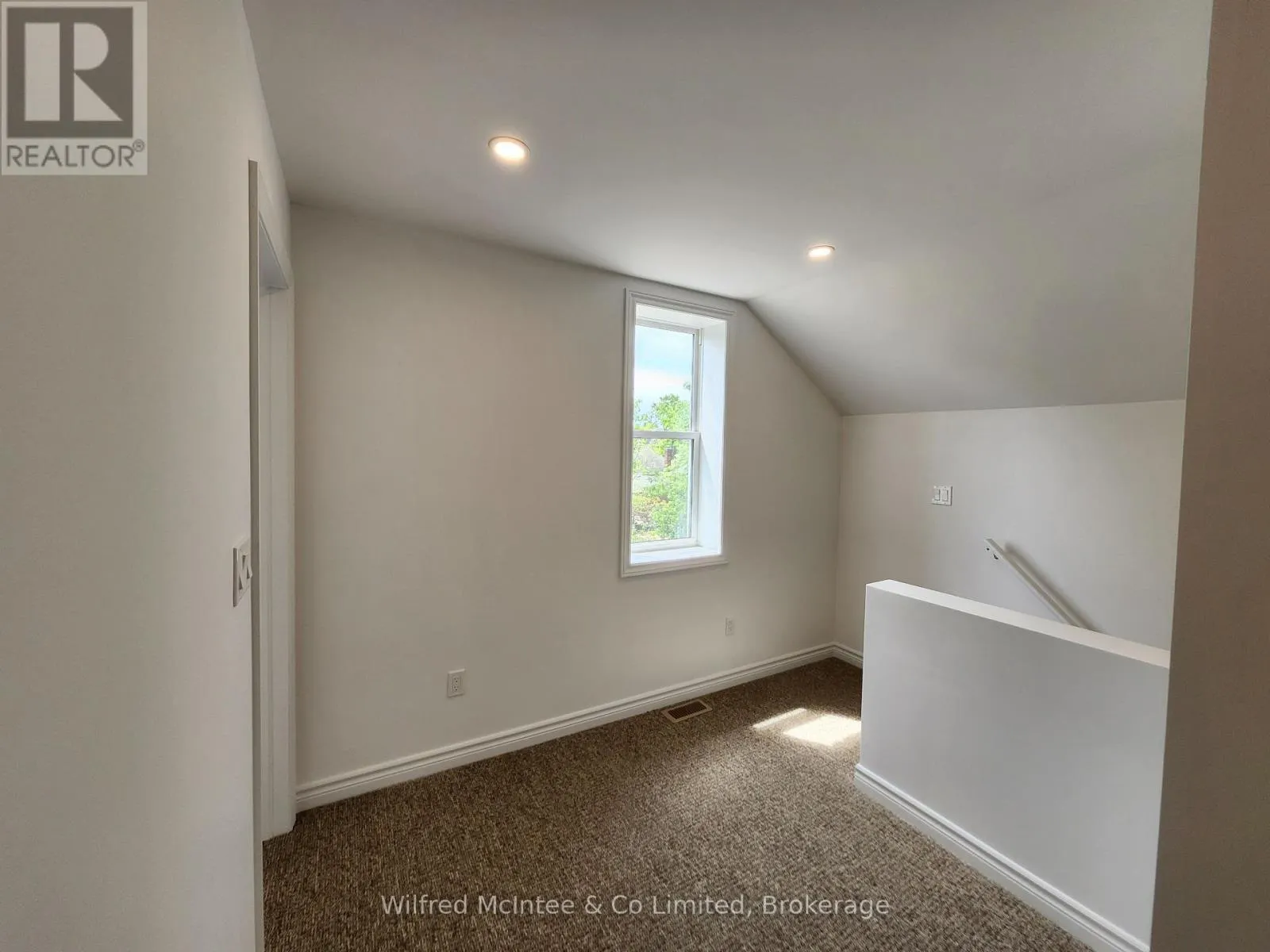 471 9TH STREET