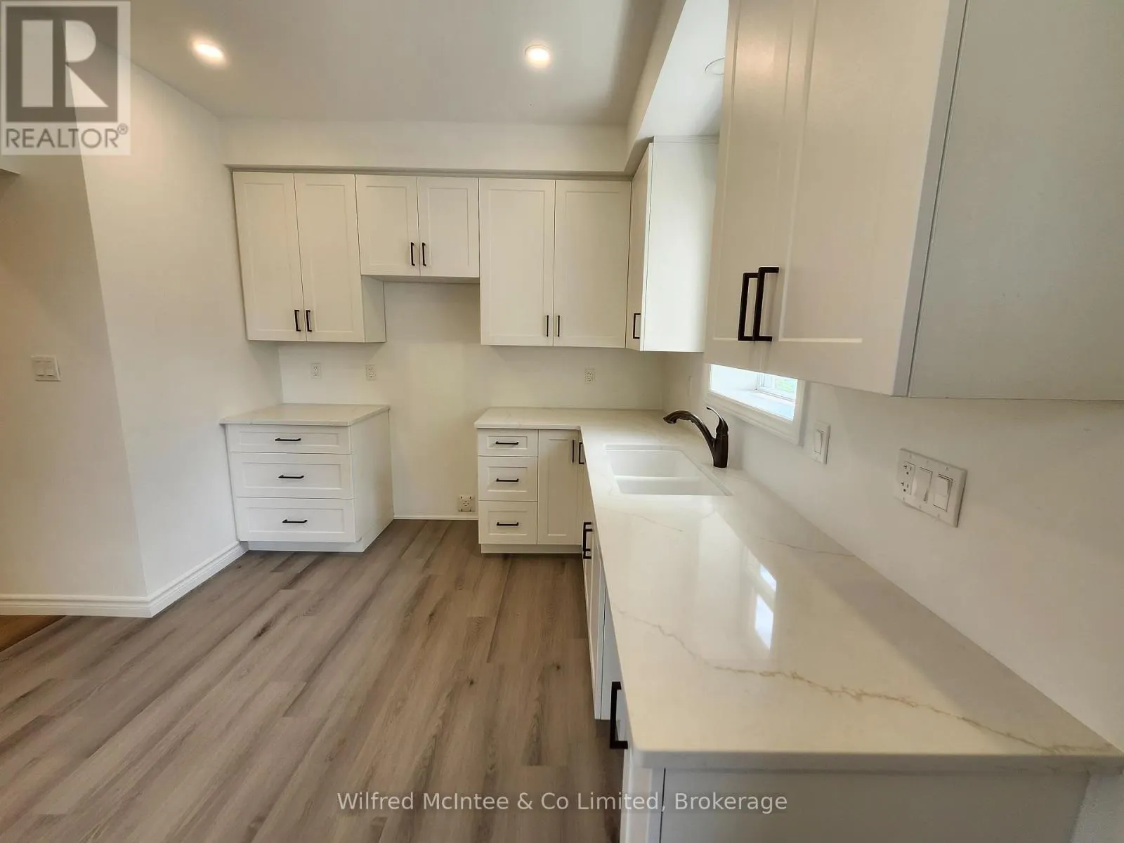 471 9TH STREET