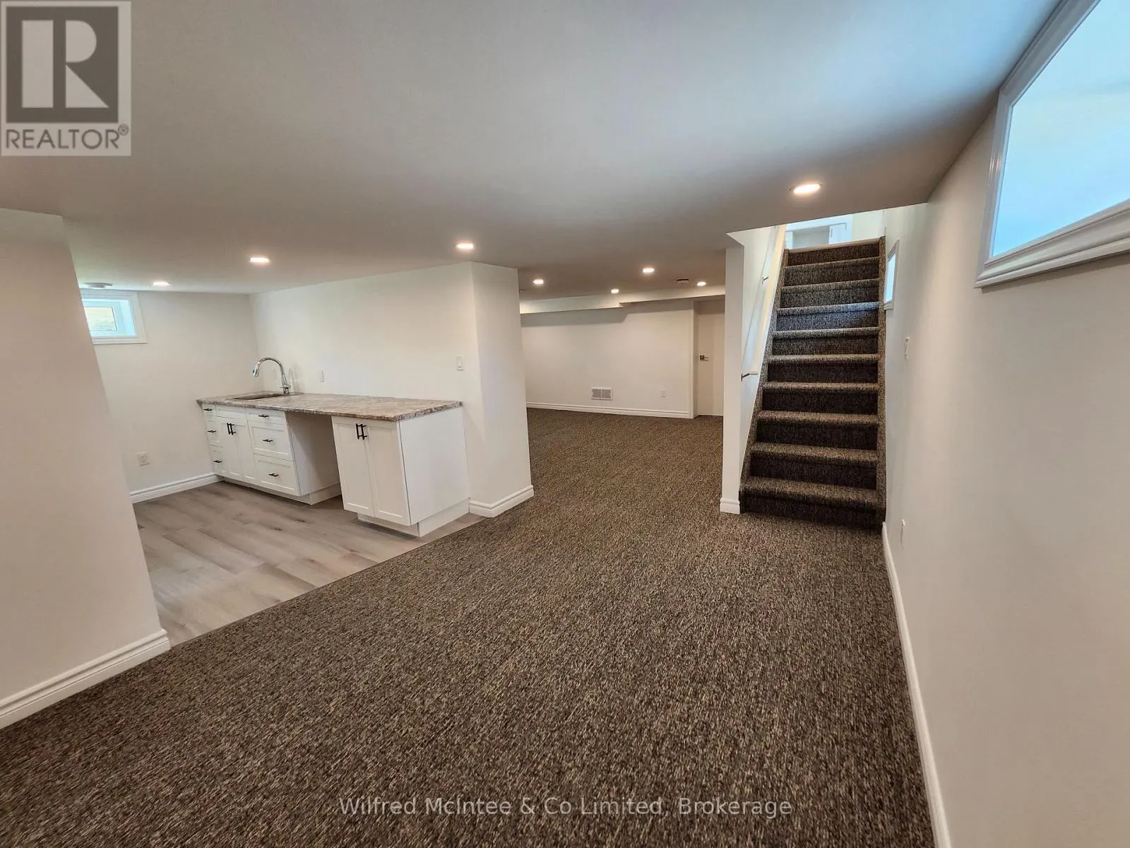 471 9TH STREET