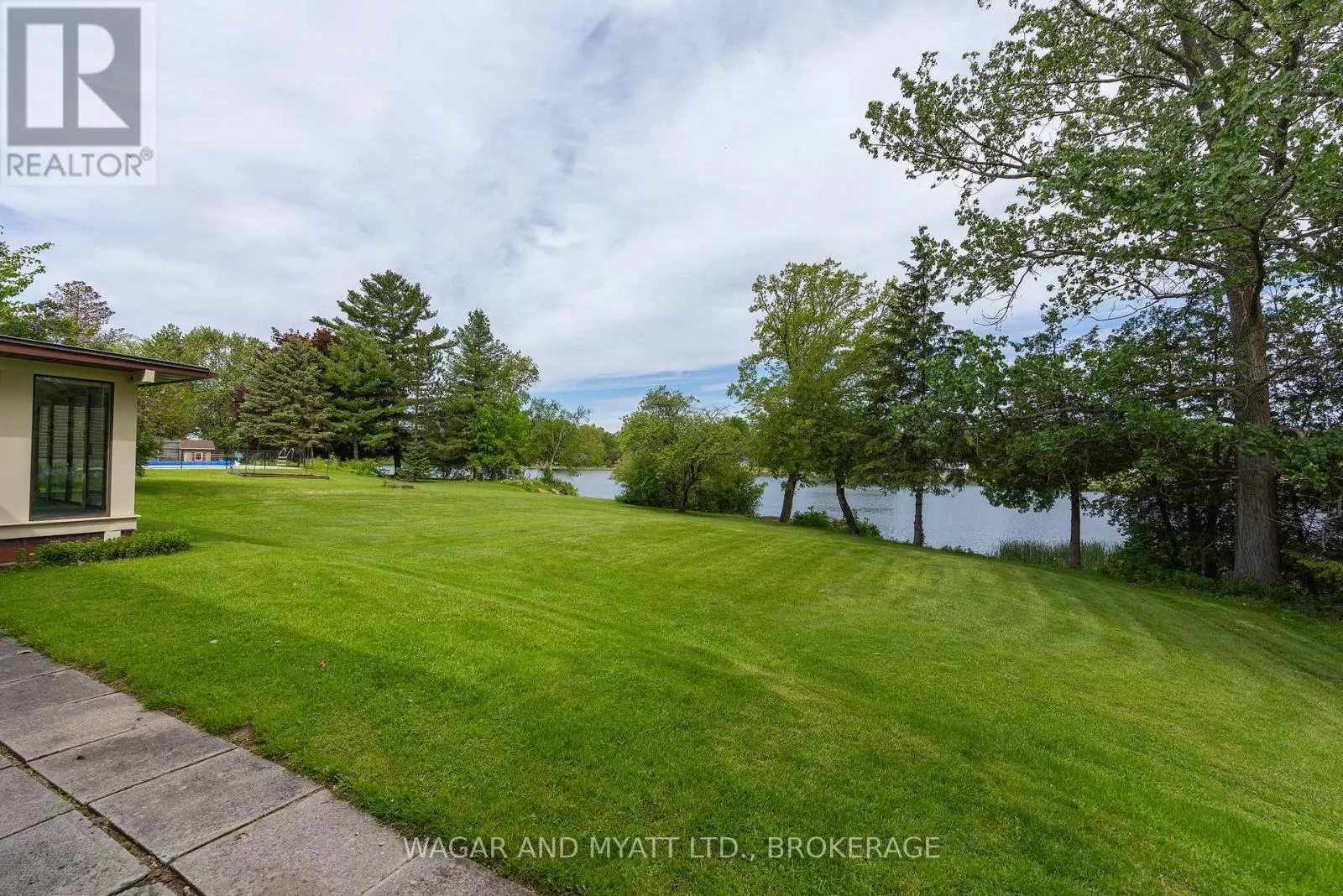87 RIVER ROAD