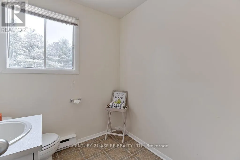 2889 PETAWAWA BOULEVARD