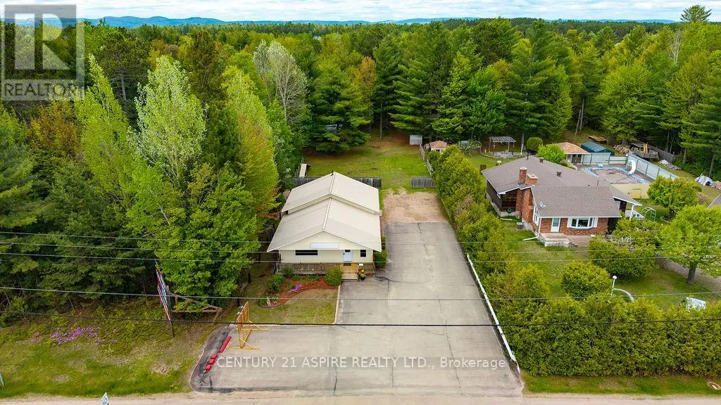 2889 PETAWAWA BOULEVARD