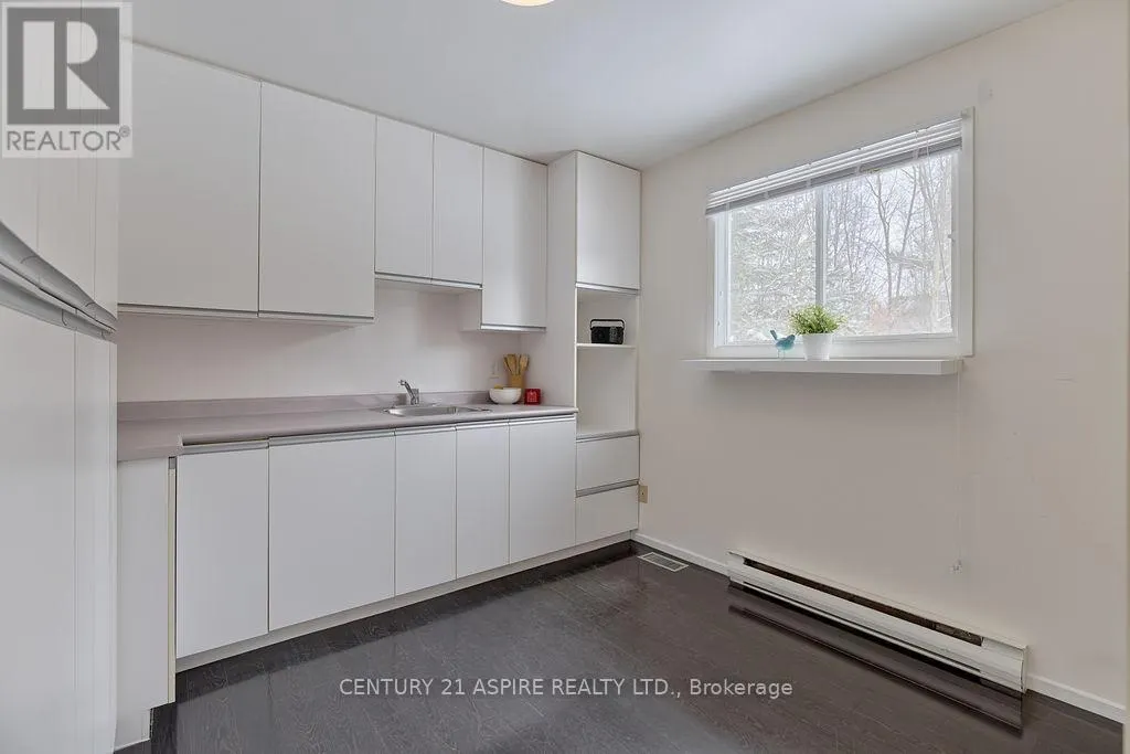 2889 PETAWAWA BOULEVARD