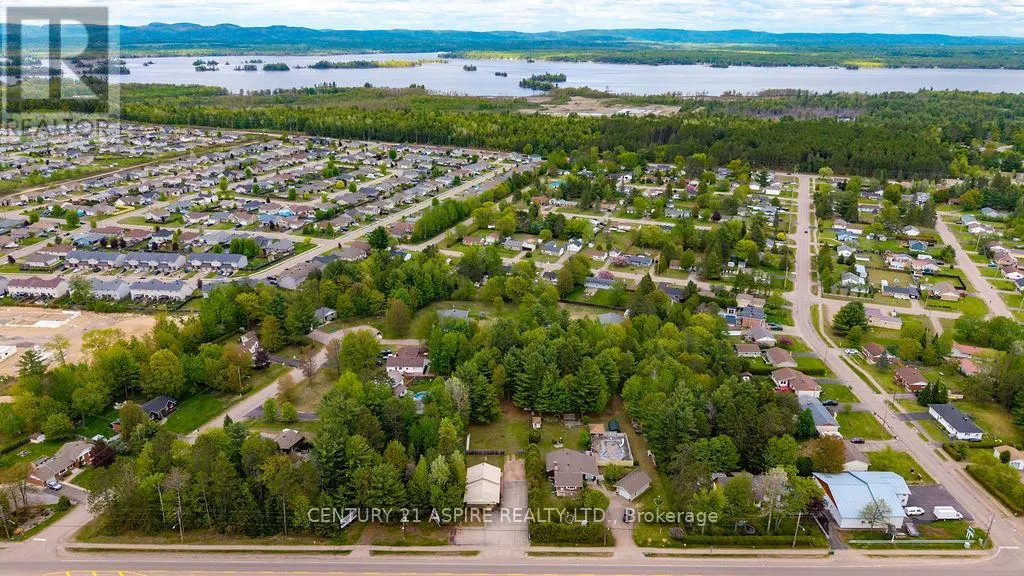 2889 PETAWAWA BOULEVARD