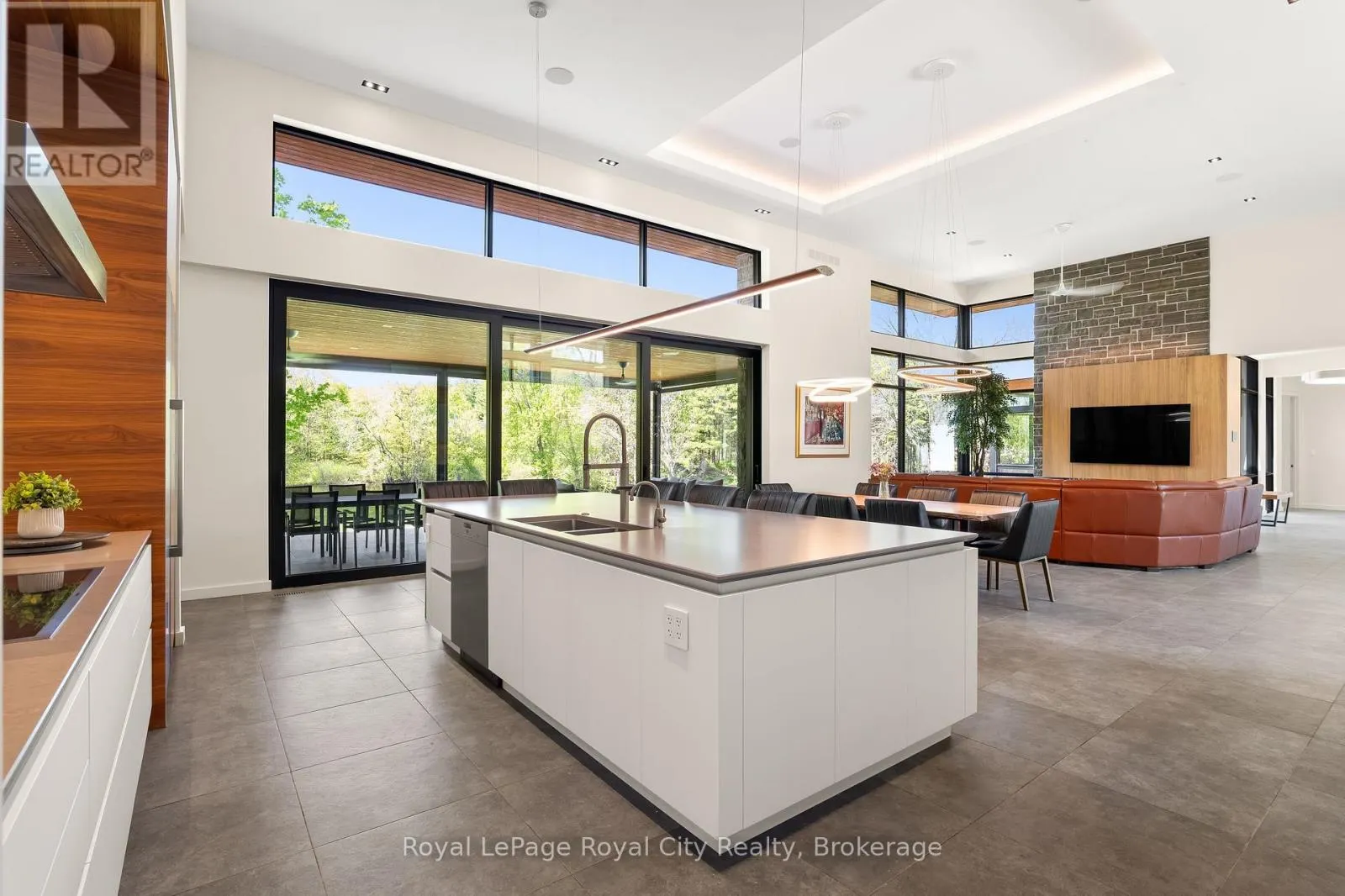 164 HUME ROAD
