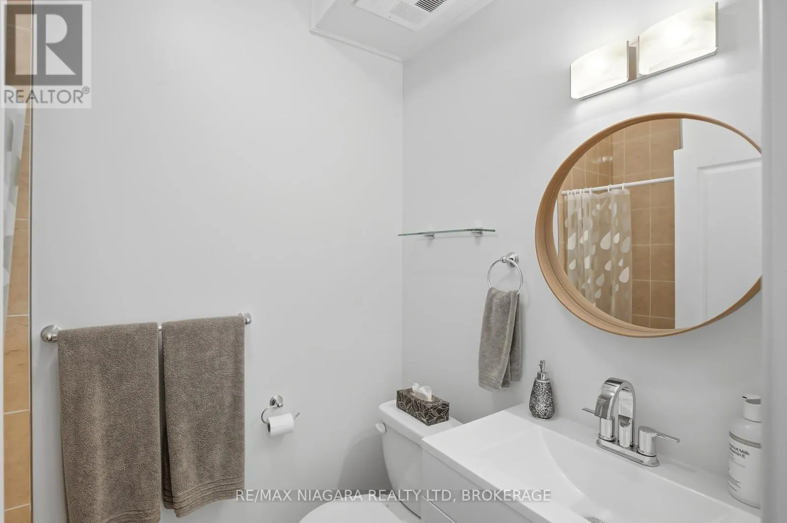 104 - 6045 DUNN STREET #104