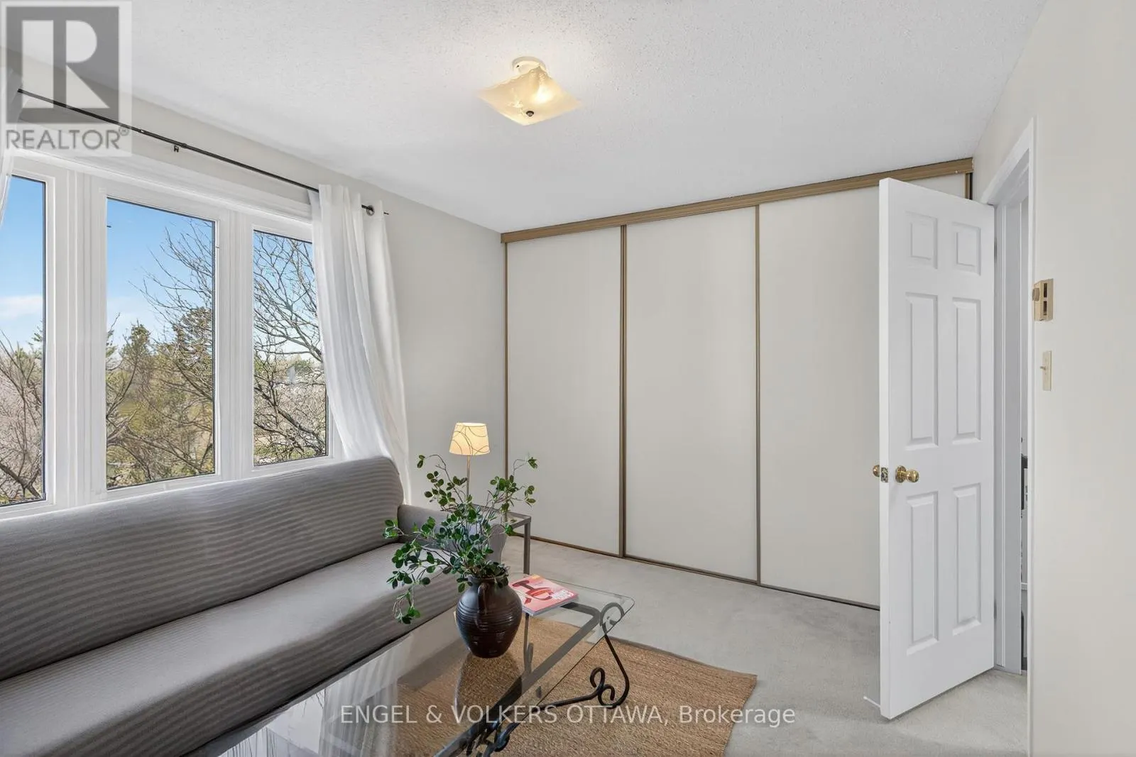 211 BRISTON PRIVATE