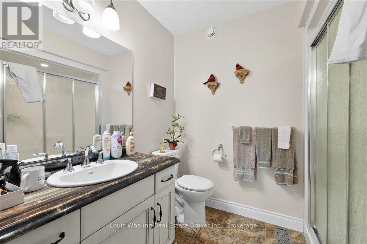 113 B 13TH AVENUE