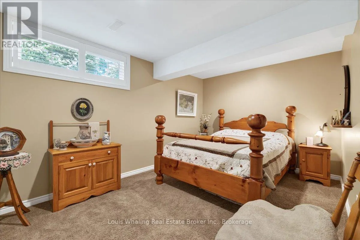 113 B 13TH AVENUE