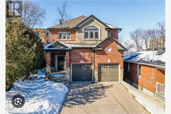 32 MOUNTWOOD AVENUE