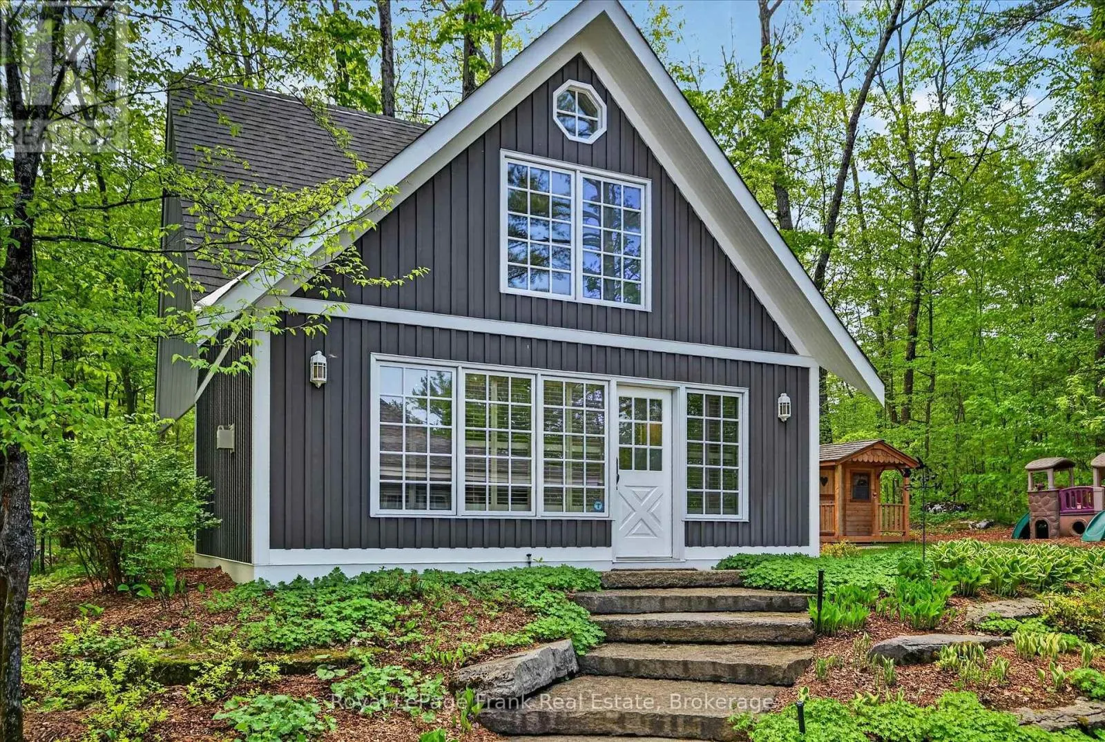 674 BIRCHVIEW ROAD