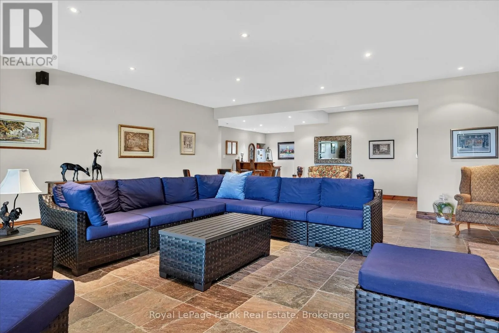 674 BIRCHVIEW ROAD