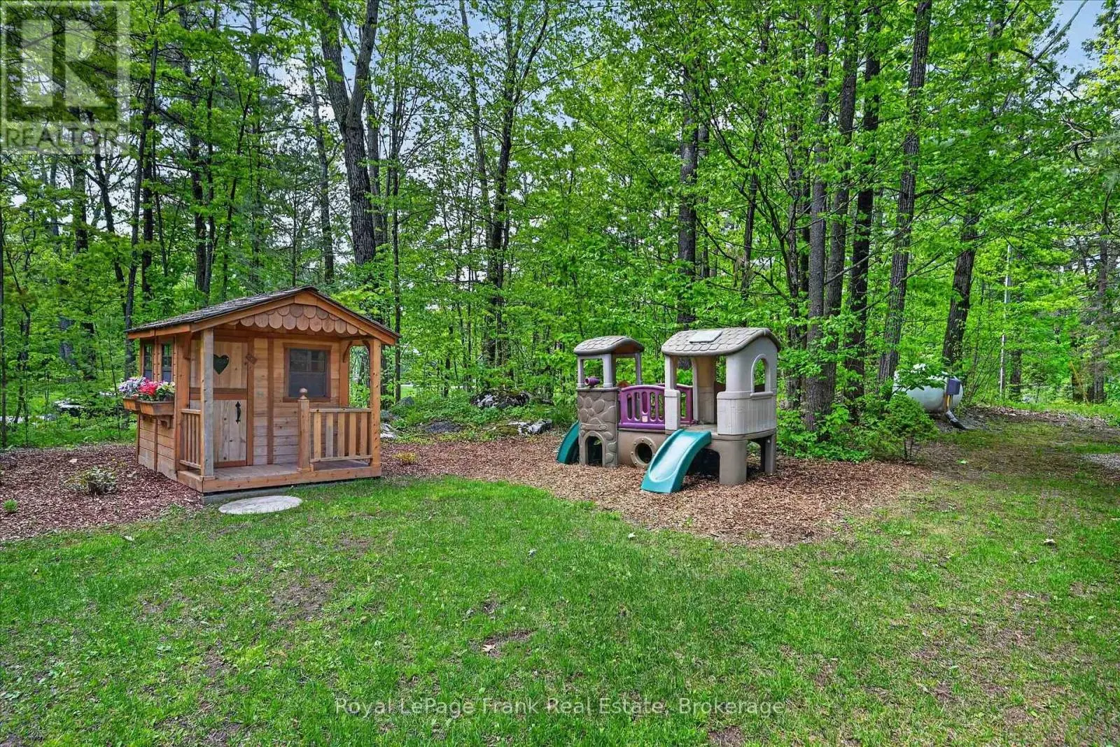 674 BIRCHVIEW ROAD