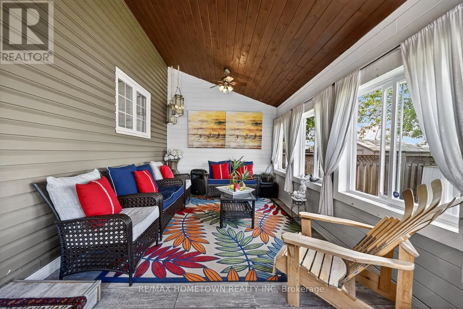 1020 CRESTWOOD DRIVE