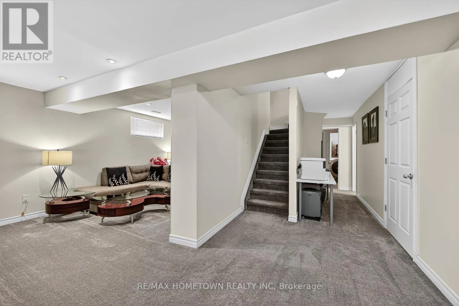 1020 CRESTWOOD DRIVE