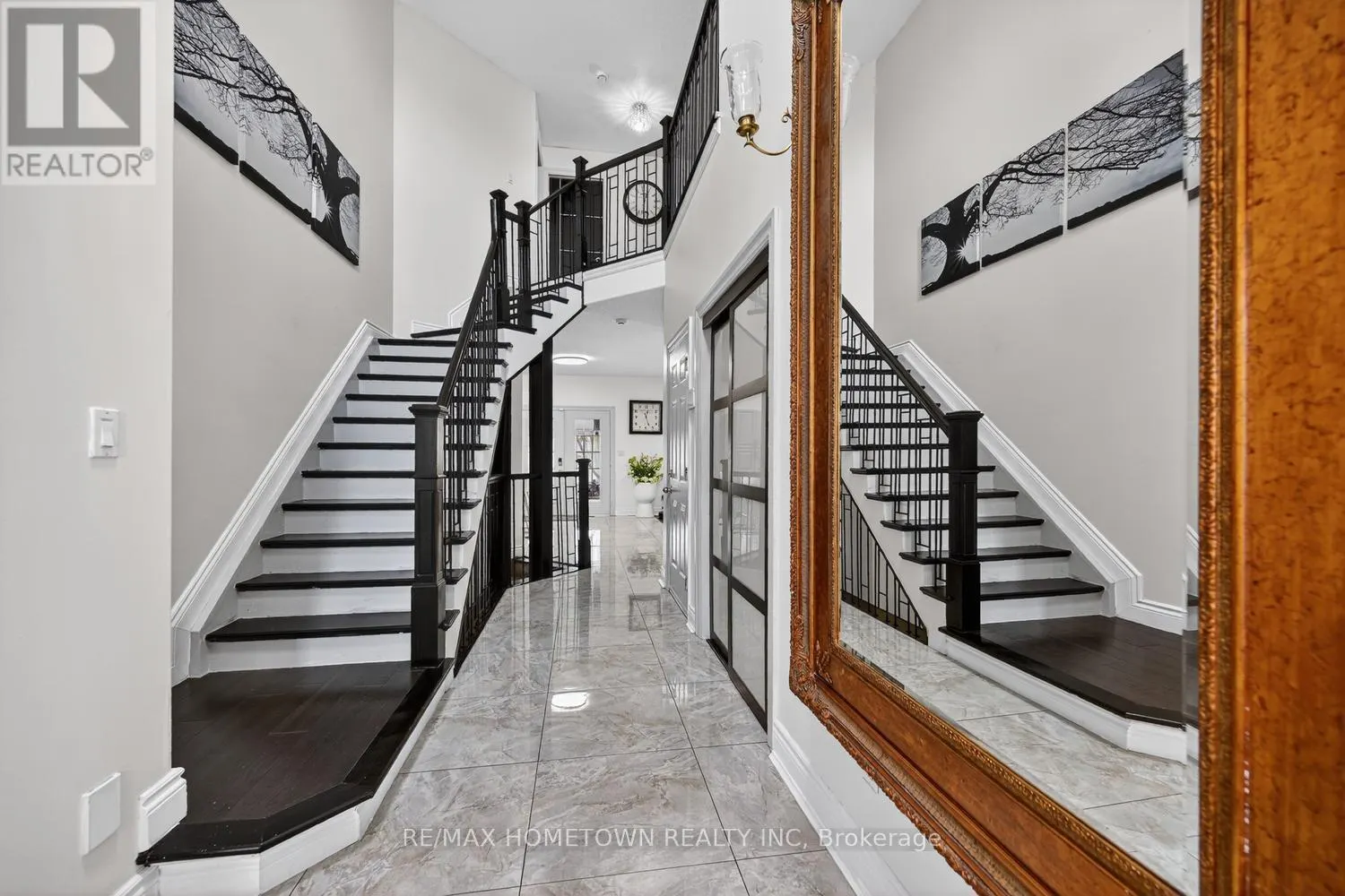 1020 CRESTWOOD DRIVE