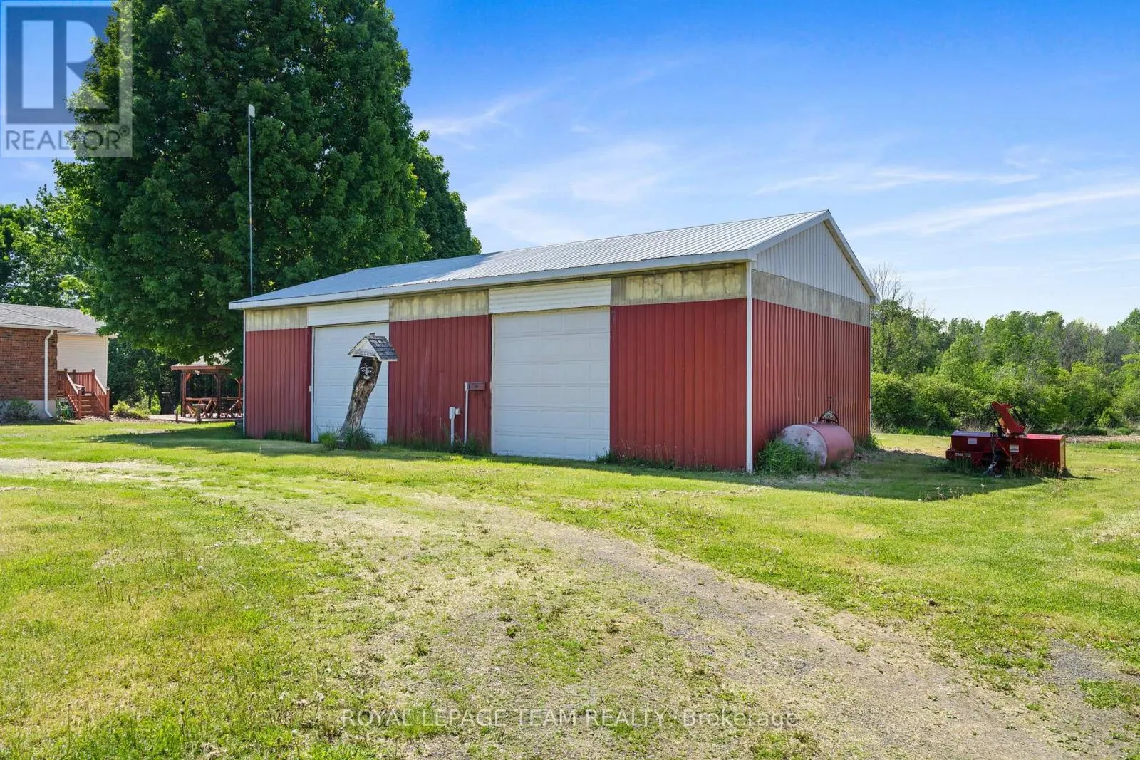 3245 WALLACE ROAD