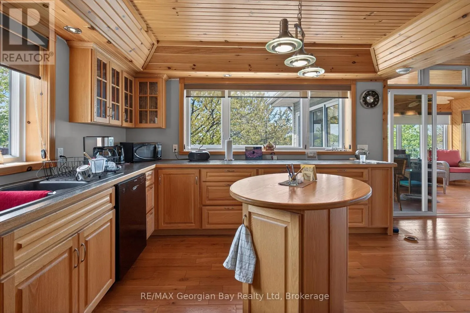 185 PICNIC ISLAND ROAD