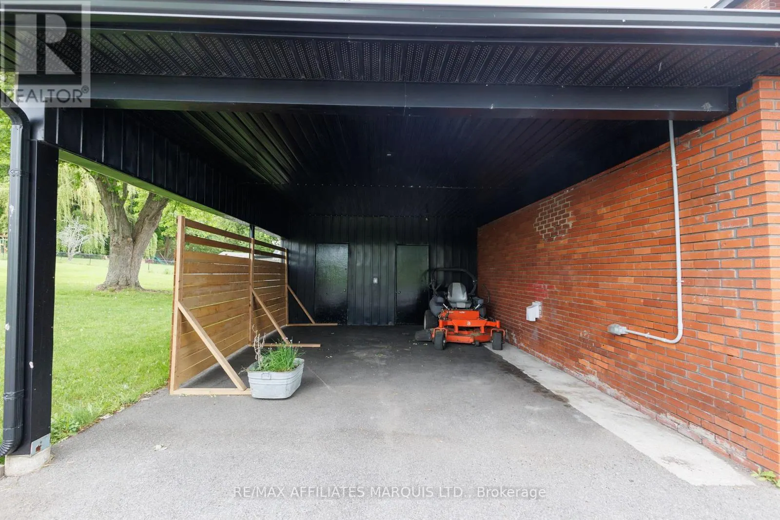 3314 MONTREAL ROAD