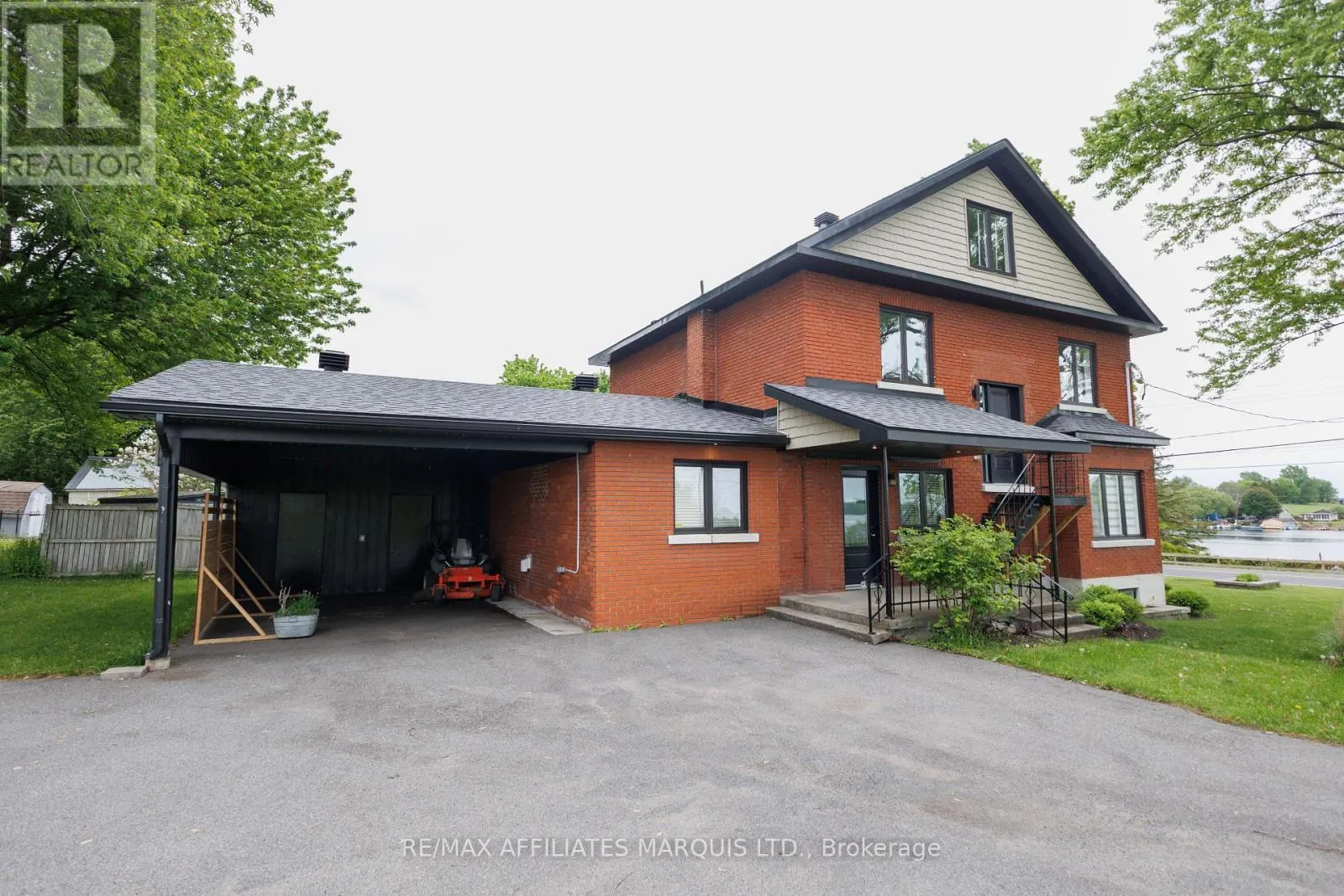 3314 MONTREAL ROAD