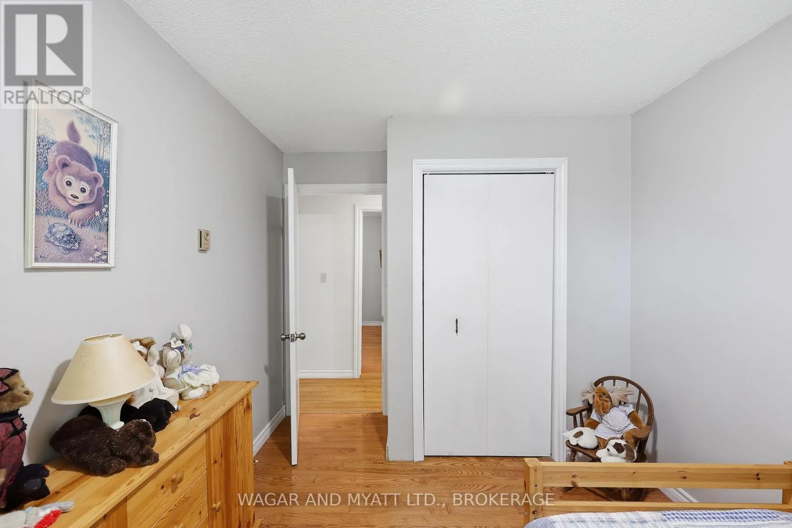 39 RIVERVIEW DRIVE