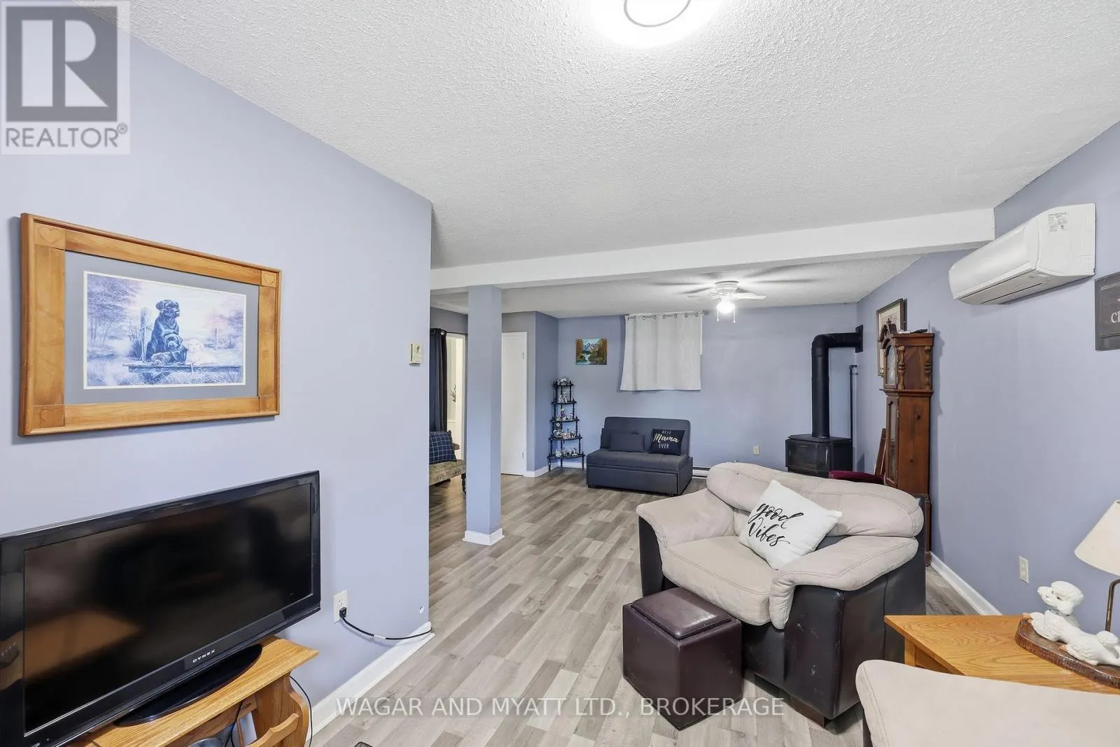 39 RIVERVIEW DRIVE
