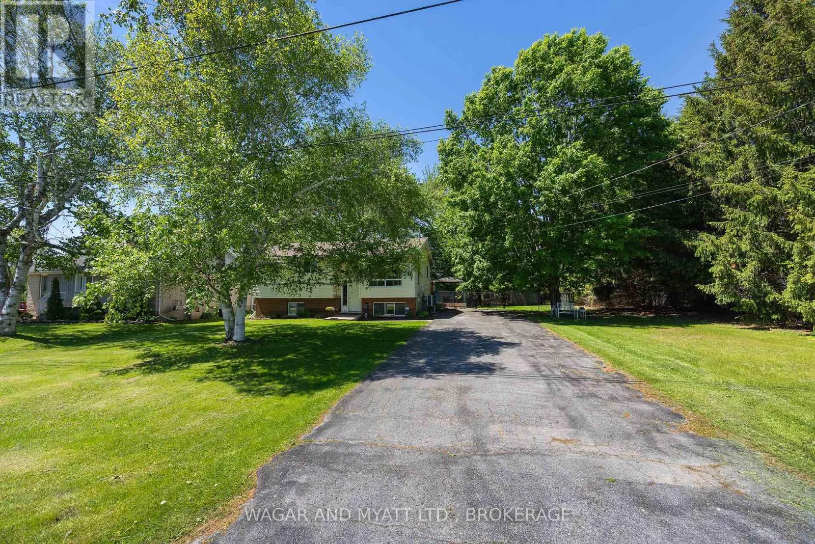 39 RIVERVIEW DRIVE