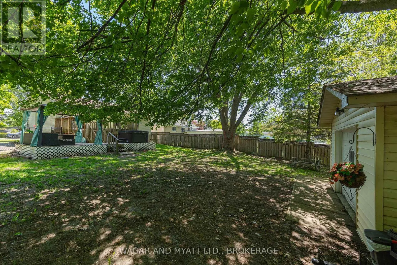 39 RIVERVIEW DRIVE