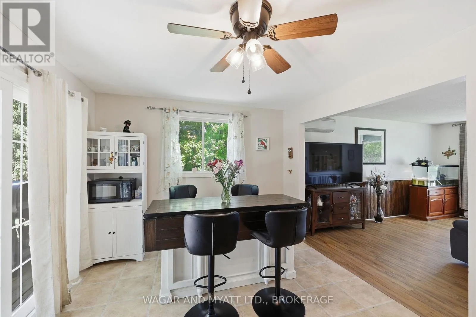 39 RIVERVIEW DRIVE