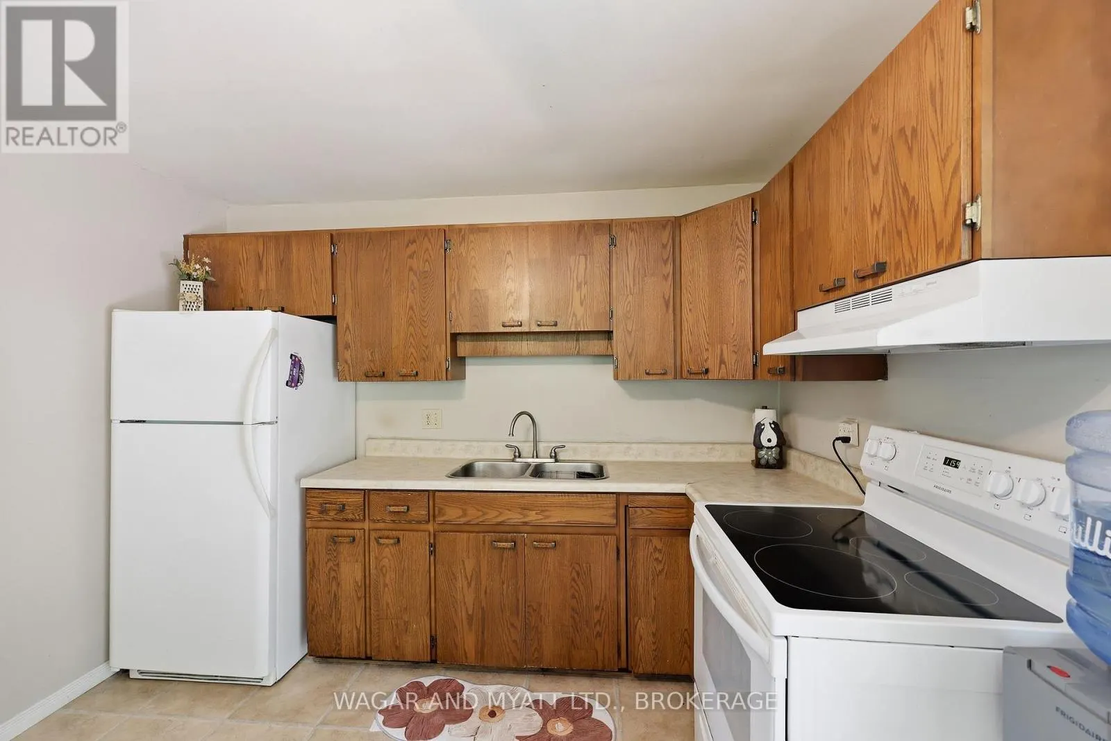 39 RIVERVIEW DRIVE