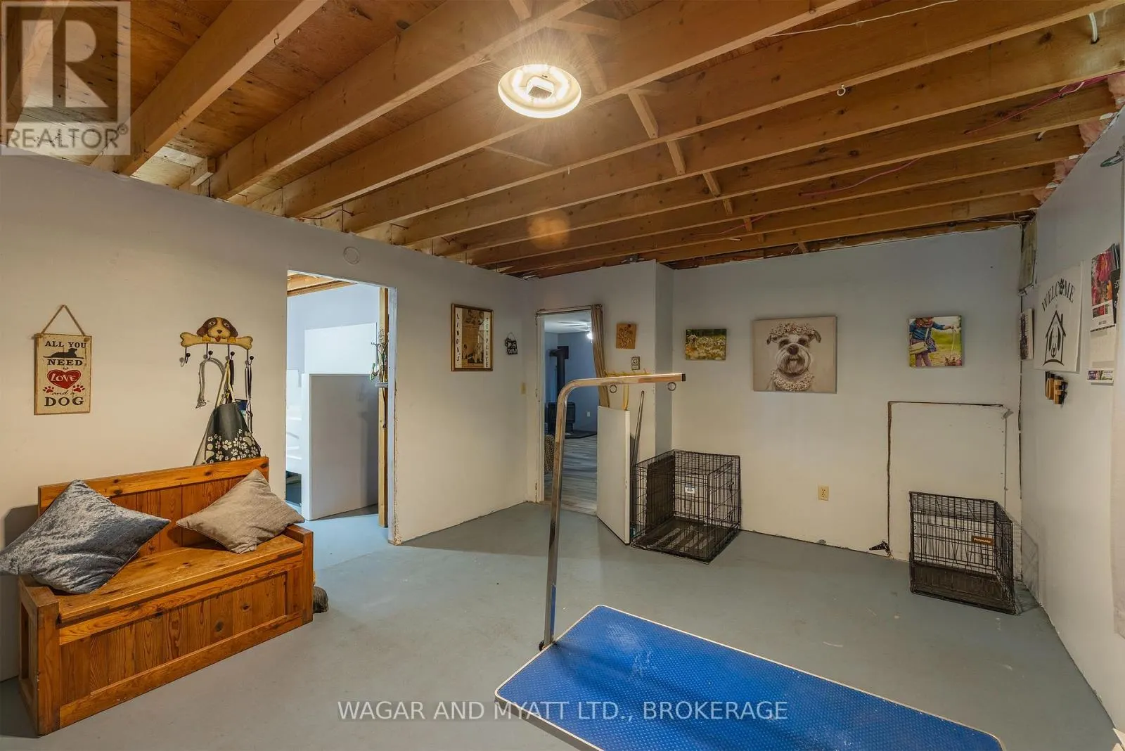 39 RIVERVIEW DRIVE