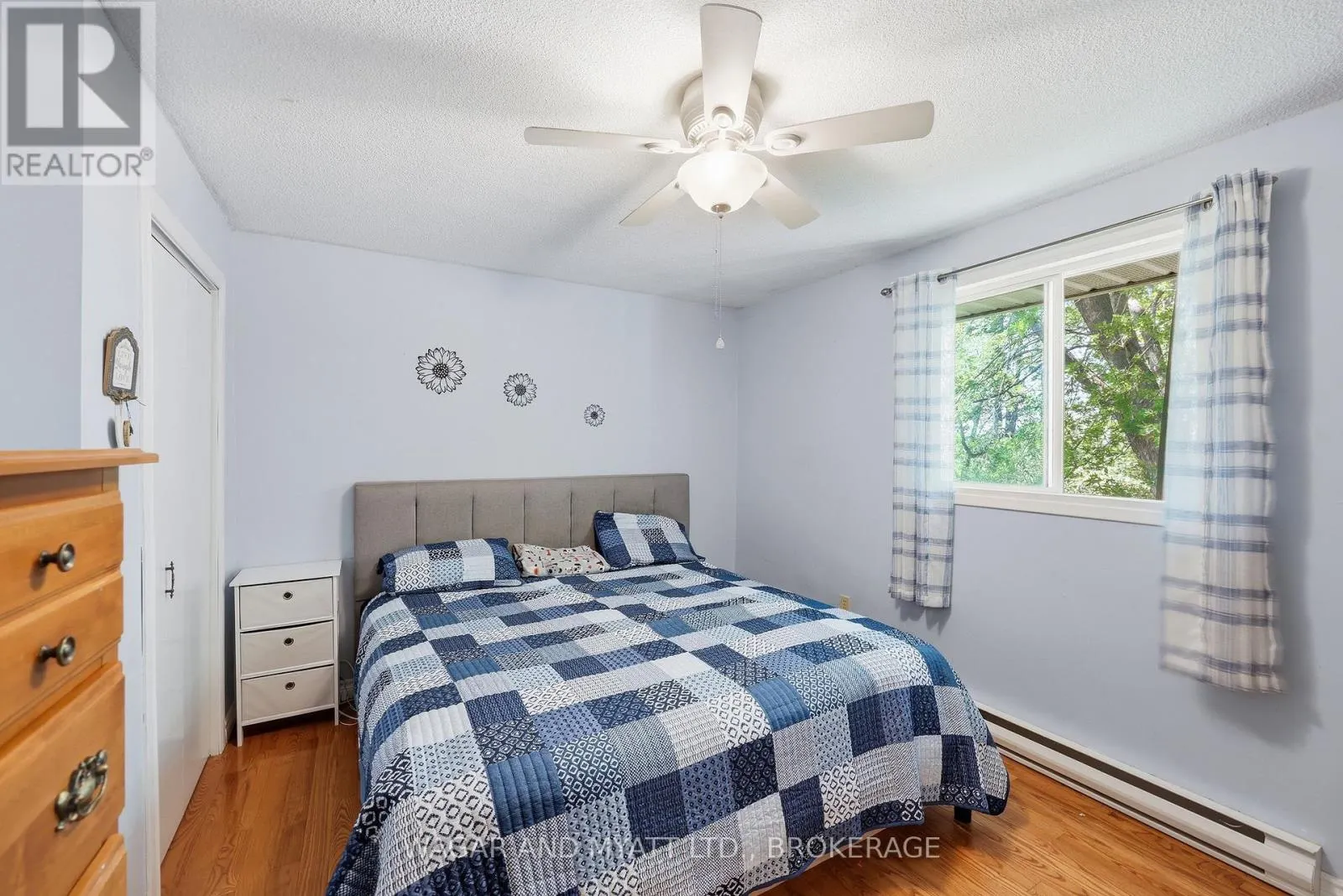 39 RIVERVIEW DRIVE