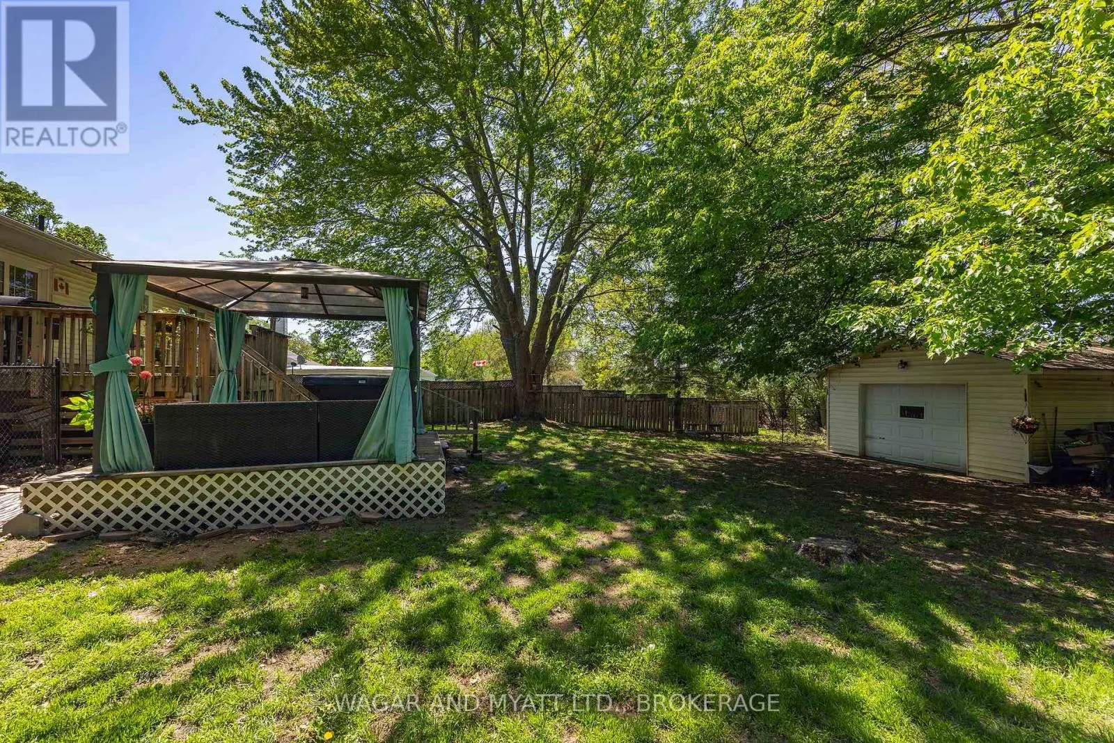 39 RIVERVIEW DRIVE