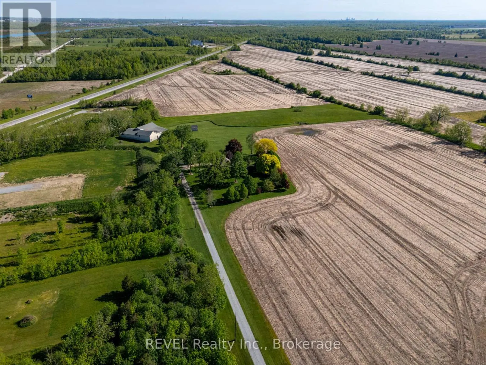 458 CHIPPAWA ROAD