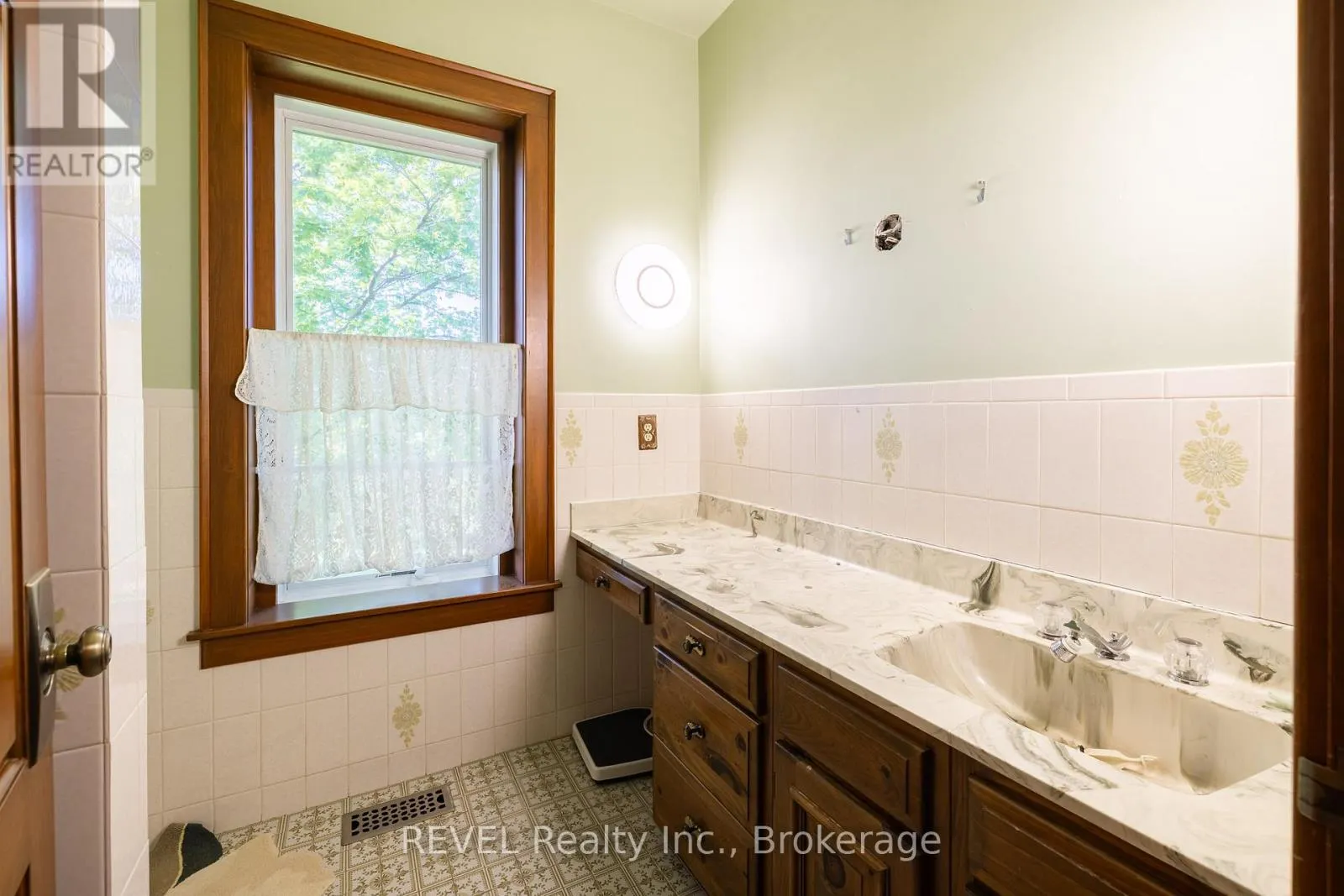 458 CHIPPAWA ROAD