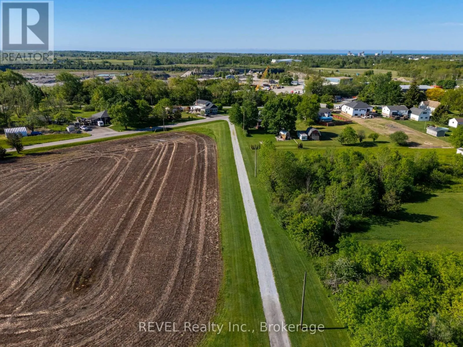 458 CHIPPAWA ROAD