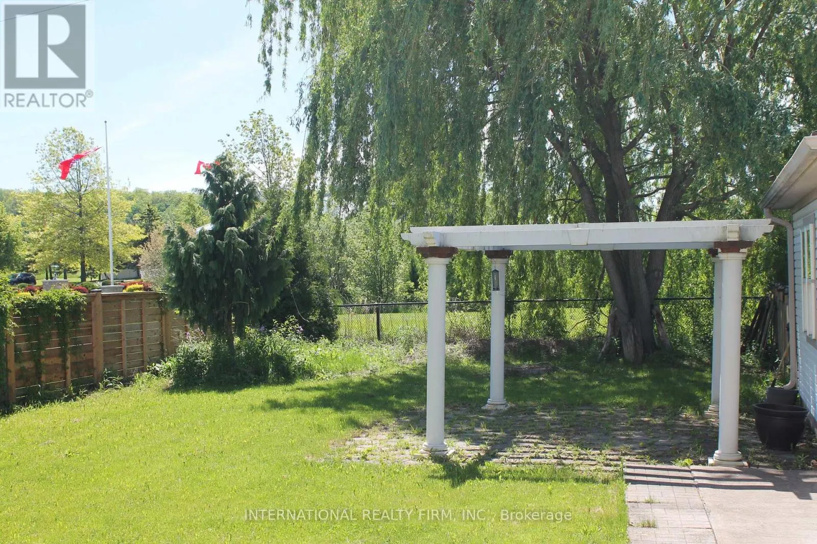 412 WRIGHT CRESCENT