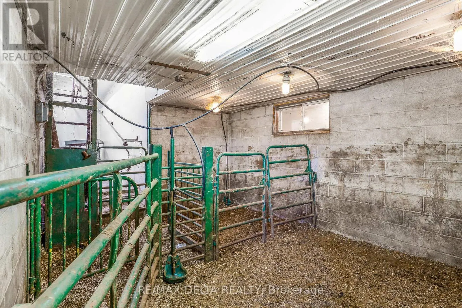 122 COUNTY RD 15 ROAD